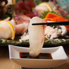 築地直送鮮魚と東北生牡蠣 個室居酒屋 汐彩　八王子店の写真