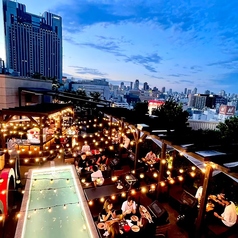 THE ROOFTOP BBQ ビアガーデン なんばパークス店の雰囲気1