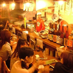 焼鳥居酒屋 どん 六角店の雰囲気1