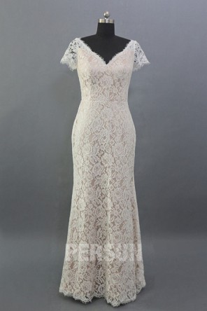 Robe de mariée sirène en dentelle blanc cassé doublure champagne