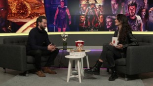 „Krone“ Kino- und Streaming-Experte Kálmán Gergely im Talk mit krone.tv-Moderatorin Annie Müller Martínez. (Bild: krone.tv)