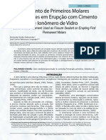 Selamento de Primeiros Molares Permanentes em Erupção Com Cimento de Ionômero de Vidro