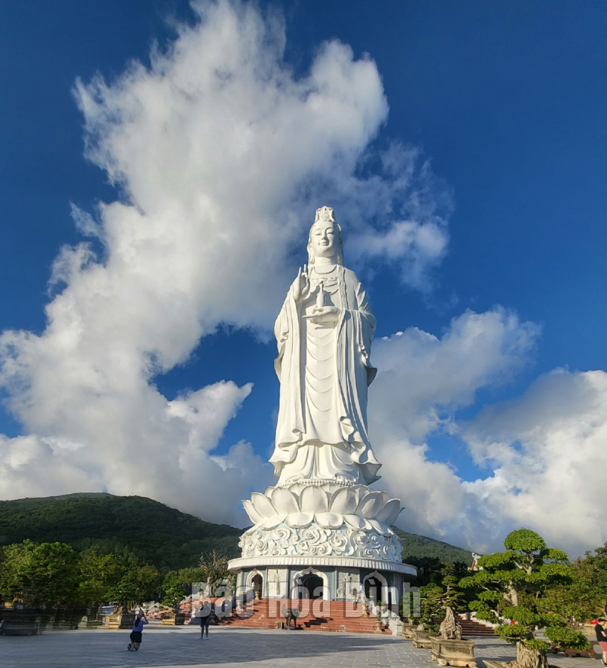 Chùa Linh Ứng Bãi Bụt- Linh Thiêng Trên Bán Đảo Sơn Trà