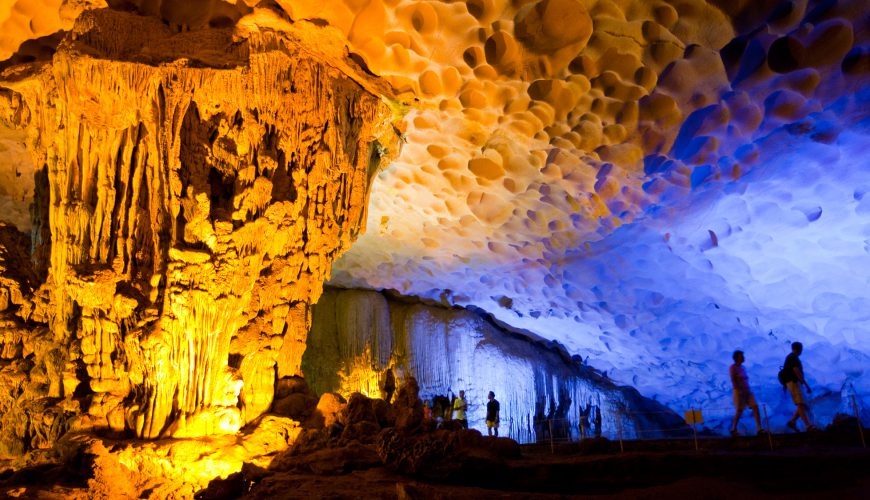 Sung Sot Cave (Surprising Cave - Amazing Cave)