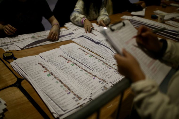 DUBLIN, IRELAND - NOVEMBER 30: Vote counting continues in Ireland's national election, with an exit poll suggesting a tight race between the country's three largest political parties on November 30, 2024 in Dublin, Ireland. Election officials have begun opening ballot boxes at count centers nationwide, signaling the start of what could be a prolonged process to tally the results. If the exit poll proves accurate, Ireland may face days, or even weeks, of negotiations to form a coalition government. Ireland's previous general election was held Feb. 8, 2020, resulting in a coalition government formed June 27, 2020, between the center-right parties Fine Gael and Fianna Fail, alongside the Green Party. (Photo by Mostafa Darwish/Anadolu via Getty Images)