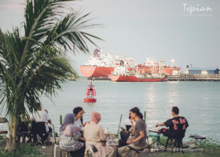 Cafe Tepian Laut Merak, Cafe Hits jadi Favorit Warga Jakarta