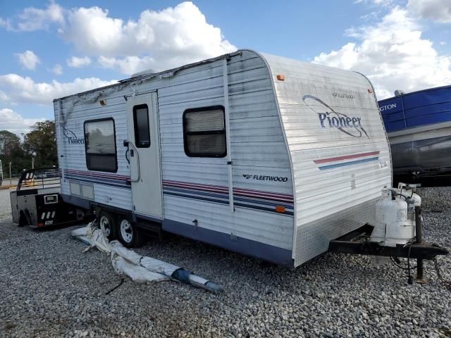 2005 Fleetwood Pioneer