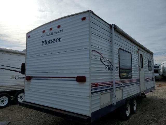 2005 Fleetwood Pioneer