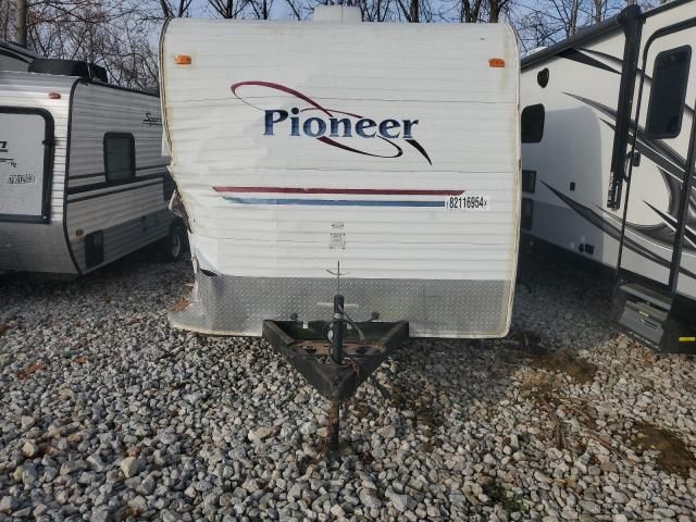 2005 Fleetwood Pioneer