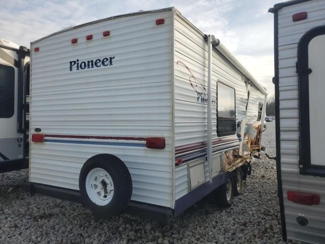 2005 Fleetwood Pioneer