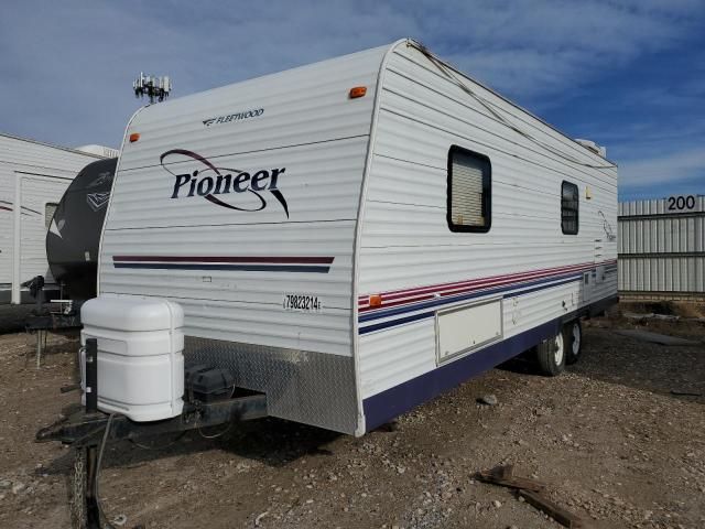 2005 Fleetwood Pioneer