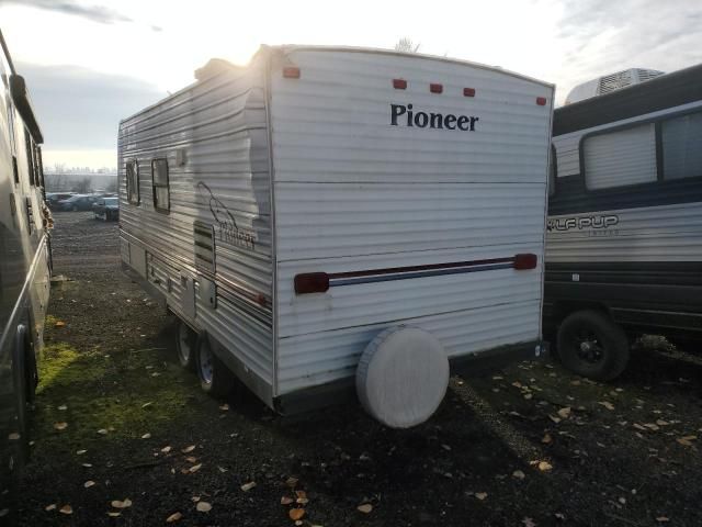 2005 Fleetwood Pioneer