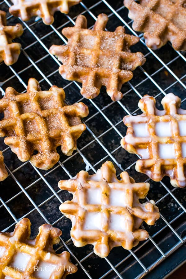 Mini Apple Fritter Waffle Donuts - these fun little waffle donuts are loaded with apple flavor and dunked in a sweet glaze. Try this easy recipe for breakfast or an after school snack this fall. #apple #waffles #donuts #applefritters #fallsnacks #breakfast #afterschoolsnack #waffledonuts #crunchpak