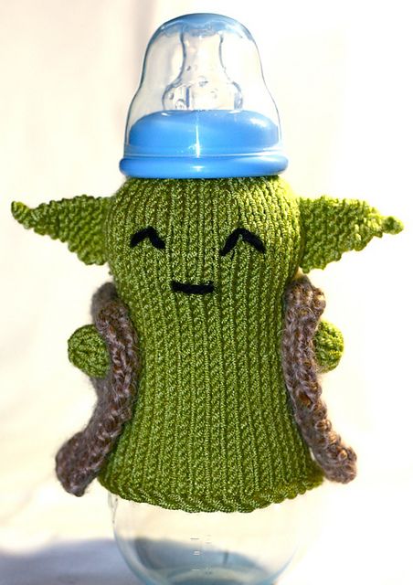 Yoda Baby Bottle Cozy Free Knitting Pattern and more Star Wars inspired knitting patterns