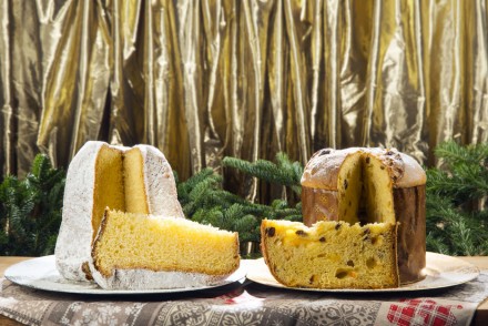 Christmas food: panettone or pandoro