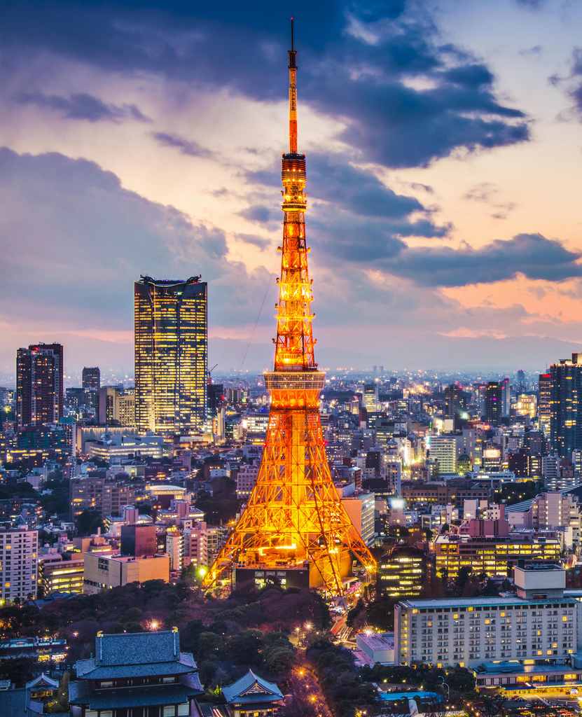 Tokyo Tower at night