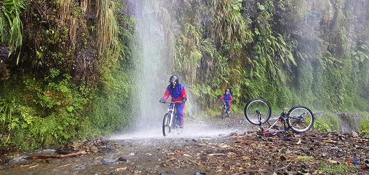 death road – Bolivia (4)