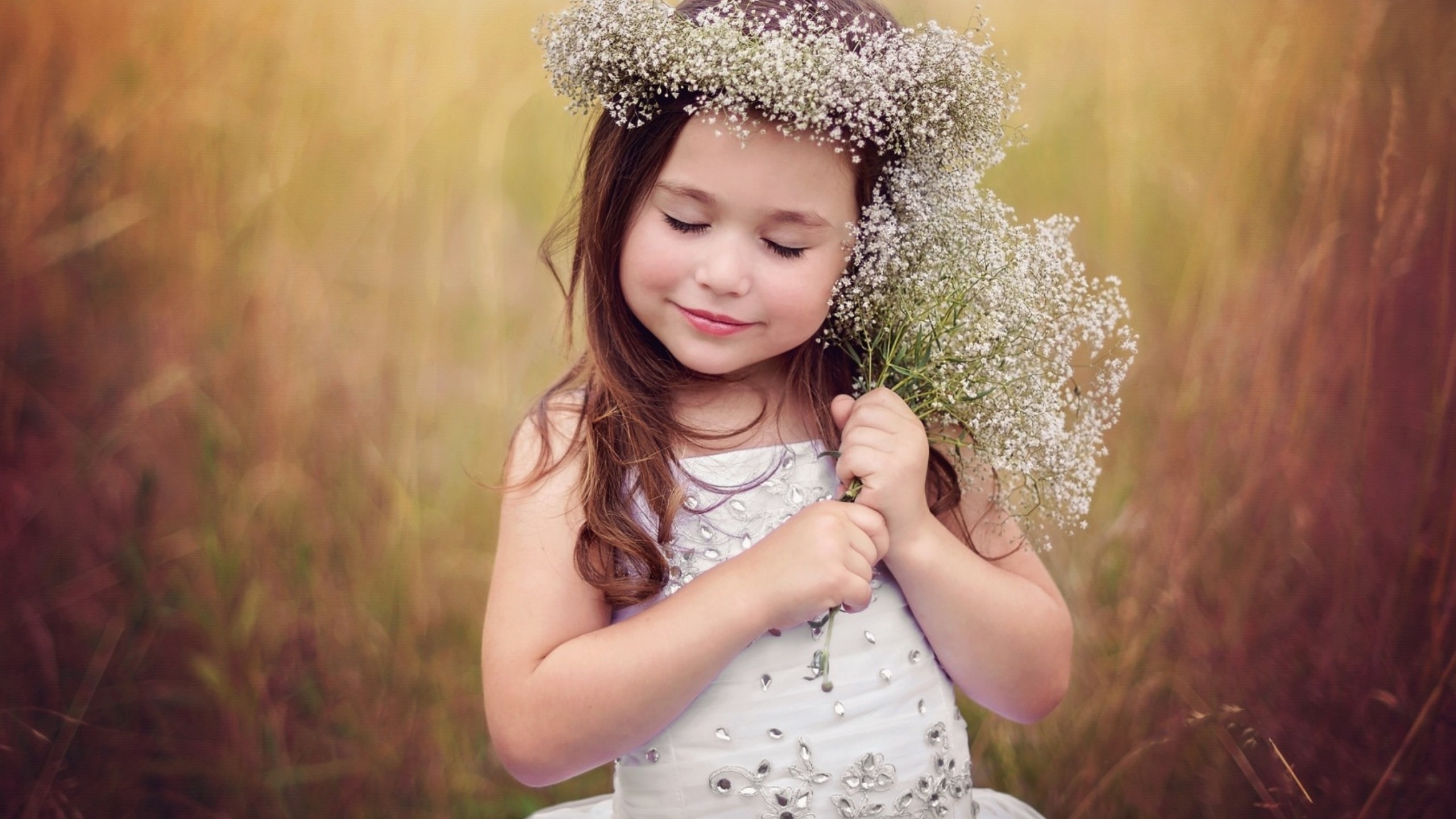 Cute little girl | HD Wallpapers