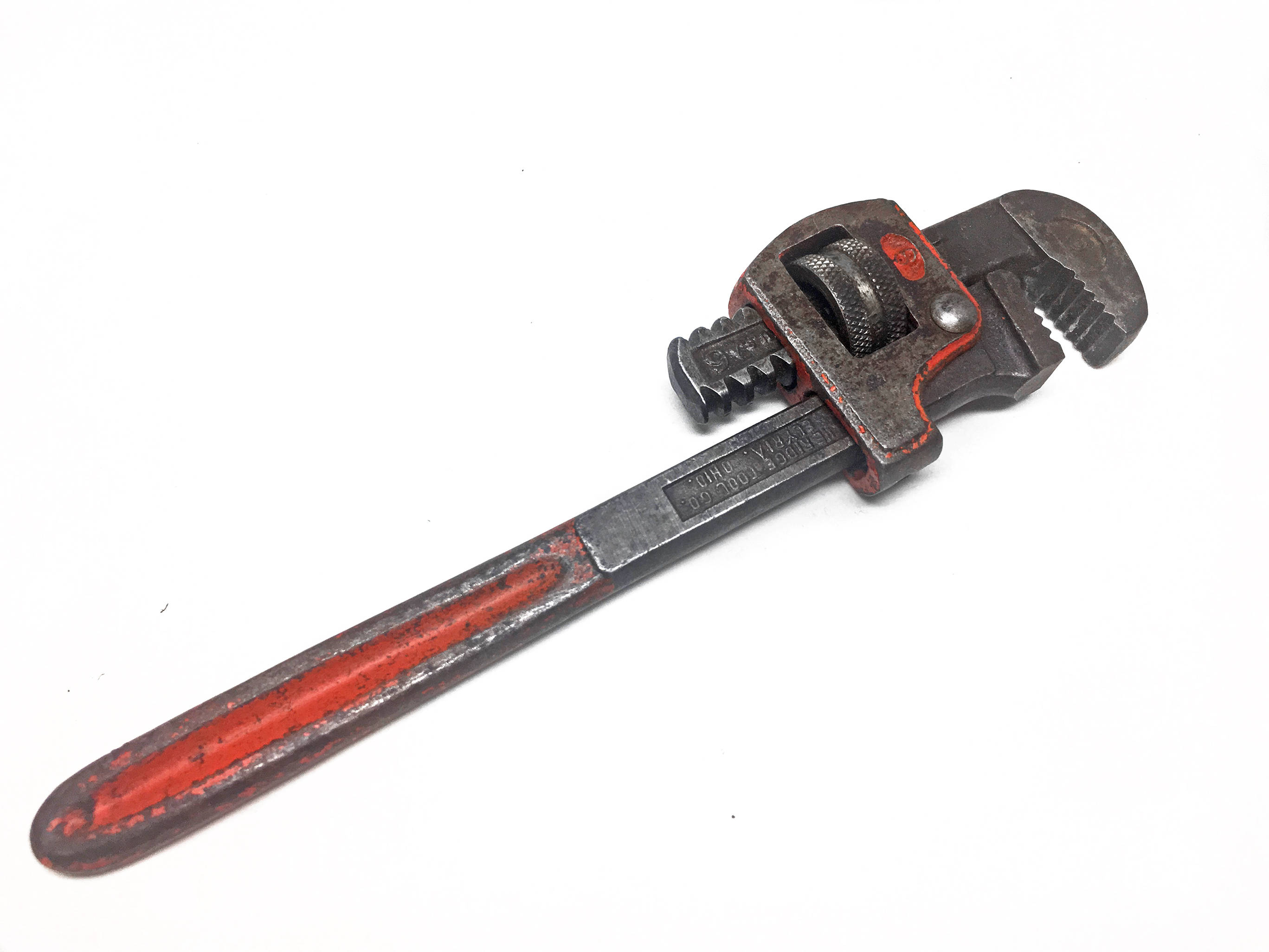 Pipe wrench photo