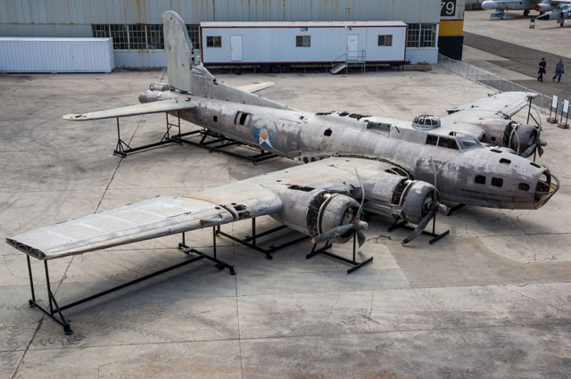 Boeing B-17E Flying Fortress (Multiengine Bomber)