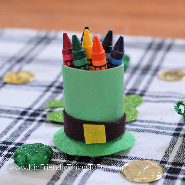 leprechaun hat toilet paper craft