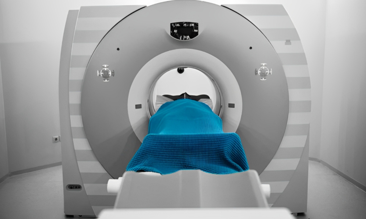 Choosing your Diagnosis: PET Scan VS CT Scan - Kiran Lab