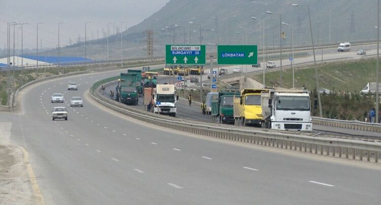 Bakıda dəhşətli cinayət – Sevgilisini maşınla bərabər dərəyə yuvarladı