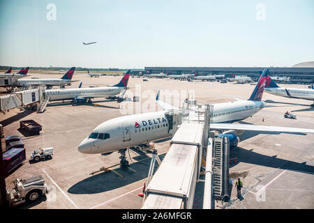 Georgia,Atlanta,Hartsfield-Jackson Atlanta International Airport,Delta Airlines,hub,tarmac apron,ramp,preflight departure service,aircraft,GA190905021 Stock Photo