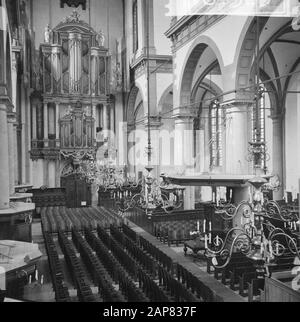 Amsterdam. Interior of the Westerkerk with the large organ Date: 2 September 1965 Location: Amsterdam, Noord-Holland Keywords: Baroque, interior, church buildings, light crowns, organs, renaissance, columns Institution name: Westerkerk Stock Photo