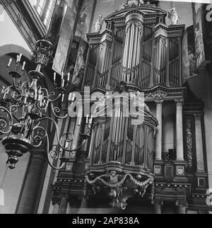 Amsterdam. Interior of the Westerkerk with the large organ Date: 2 September 1965 Location: Amsterdam, Noord-Holland Keywords: Baroque, interior, church buildings, light crowns, organs, renaissance Institution name: Westerkerk Stock Photo