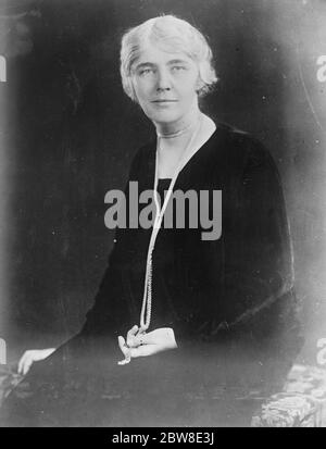 Mrs Hoover ( Lou Henry Hoover ) , wife of President Hoover . 1928 Stock Photo