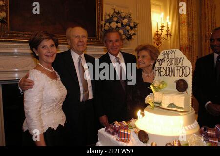 President George W. Bush and Mrs. Laura Bush Pose with Former President Gerald R. Ford and Wife Betty Ford. Stock Photo