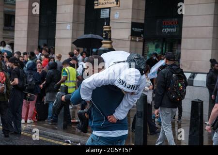 London rave scene came out in the masses to how they’ve been ignored by the government - large events can happen but the clubs & bars still cannot hap Stock Photo