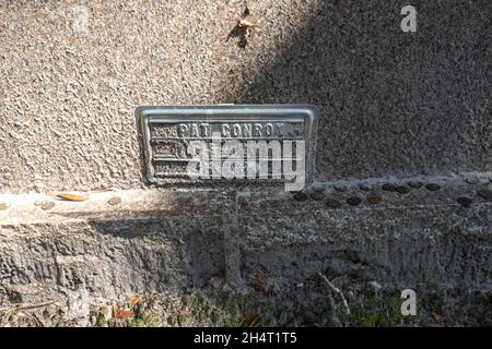 Pat Conroy's grave and Literary Center are popular tourist destinations for fans visiting Beaufort, South Carolina and the Sea Islands. Stock Photo