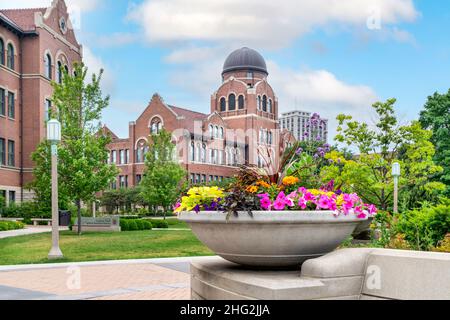 CHICAGO, IL, USA - JUNE 21, 2021: Cueno Hall on the campus of Loyola University Chicago. Stock Photo