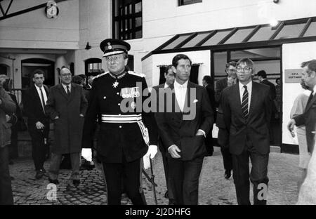 Prince Charles visits North East, 9th December 1986. Official opening of The Stables St Thomas Street Business Centre, St Thomas St, Newcastle upon Tyne, Tyne and Wear. Aka St Thomas Street Workshops or the Stables Project. Stock Photo