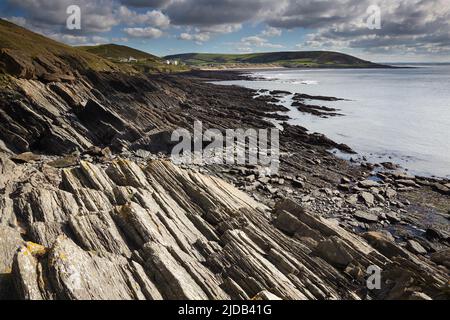 A rocky shoreline on the rugged Atlantic Coast at Baggy Point near Croyde Bay in Devon; Southwest England, Great Britain, United Kingdom Stock Photo