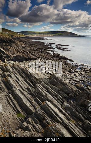 A rocky shoreline on the rugged Atlantic Coast at Baggy Point near Croyde Bay in Devon; Southwest England, Great Britain, United Kingdom Stock Photo