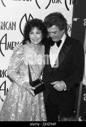 Loretta Lynn and Conway Twitty at the 1985 American Music Awards on January 29, 1985. Credit: Ralph Dominguez/MediaPunch Stock Photo