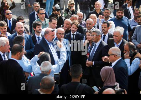 Nablus, Palestine. 26th Oct, 2022. A diplomatic delegation from 17 countries that recognize Palestine visit the Israeli checkpoints erected at the entrances and exits of the city of Nablus in the West Bank to learn about the suffering of the Palestinian people at these checkpoints. The city's residents said that these checkpoints are closed for the seventeenth consecutive day by Israeli army. Credit: SOPA Images Limited/Alamy Live News Stock Photo