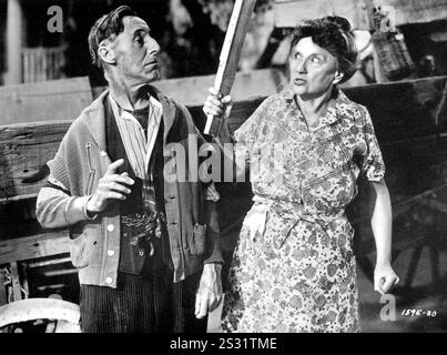 MA AND PA KETTLE PERCY KILBRIDE, MARJORIE MAIN     Date: 1949 Stock Photo