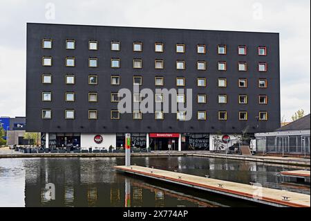 Premier Inn and Brewers Fayre. Waterfront, Wolverhampton Street, Walsall, West Midlands, England, United Kingdom, Europe. Stock Photo