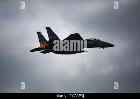 A U.S. Air Force F-15C Fighting Eagle with the 67th Fighter Squadron conducts flight operations during exercise Distant Frontier on Joint Base Elmendo Stock Photo