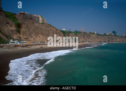 Playa Redondo, Redondo Beach, Malecon, Costa Verde, Beach Road, Miraflores, Miraflores District, city of Lima, Lima, Peru, South America Stock Photo