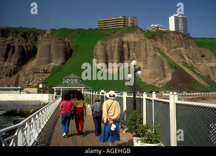 people, tourists, Playa Redondo, Redondo Beach, Malecon, Costa Verde, Beach Road, Miraflores, Miraflores District, city of Lima, Lima, Peru Stock Photo