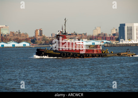 Tug on Hudson River, Manhattan, New York City, New York, United States of America, North America Stock Photo