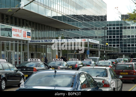 Milton Keynes Central Railway Station Stock Photo