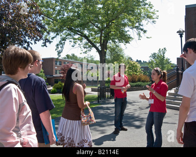 student-led admissions tour of parents and prospective students of Rensselaer Polytechnic Institute campus, Troy, New York, USA Stock Photo