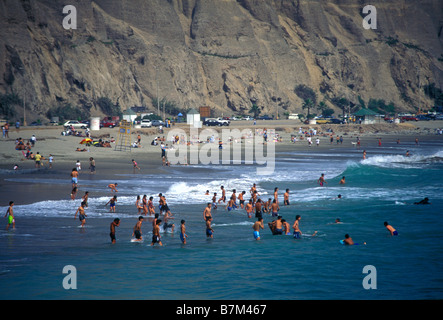 Playa Redondo, Redondo Beach, Malecon, Costa Verde, Beach Road, Miraflores, Miraflores District, city of Lima, Lima, Peru, South America Stock Photo