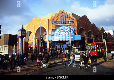 Busy Shopping Scene In Stoke-on-Trent With Potteries Shopping Centre In Background Stock Photo